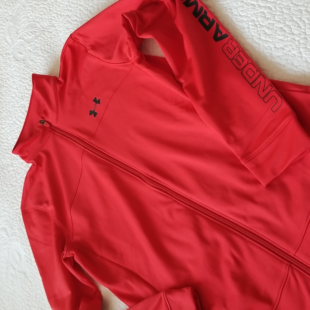 UNDER ARMOUR ZIPPERED SWEATSHIRT